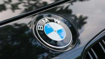 Нашумевший ИИ-бот DeepSeek будет интегрирован в некоторые автомобили BMW