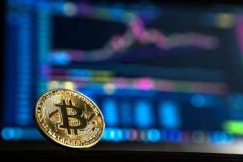 Курс биткоина превысил $90 000 впервые за шесть недель