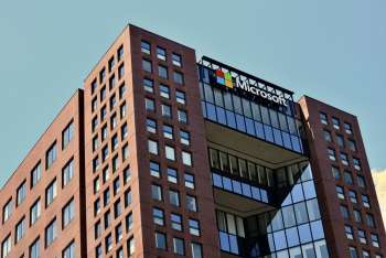 Акции Microsoft подорожали на 9 %, и сегодня — лучший день для компании за последние 5 лет