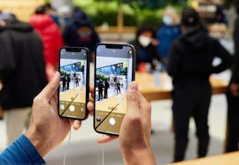 Первый складной iPhone может не только задержаться, но и получить дисплей более скромных размеров