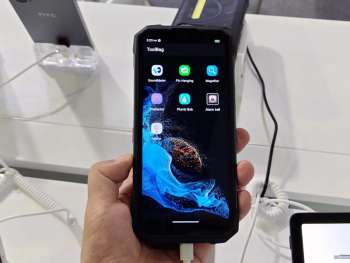 HTC показала доступный геймерский смартфон Wildfire и не только