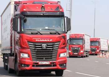 Стало известно, когда на дорогах России появятся беспилотные грузовики без людей в кабине