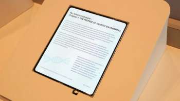 Samsung показала складную OLED-панель без видимой складки — её могут применить в iPhone Fold