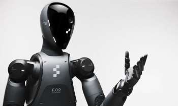 Робота-гуманоида Figure AI впервые вывели на совместную пробежку с человеком