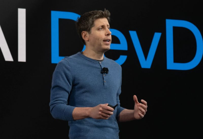 Глава OpenAI Сэм Альтман признал, что китайские ИИ-компании растут «удивительно быстро»