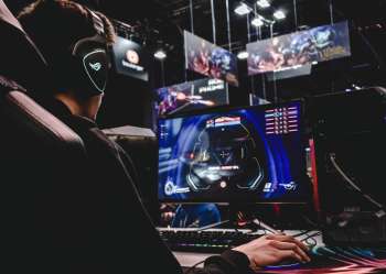 Эпоха возрождения компьютерных клубов в России: обороты выросли почти в 40 раз за пять лет и продолжают расти