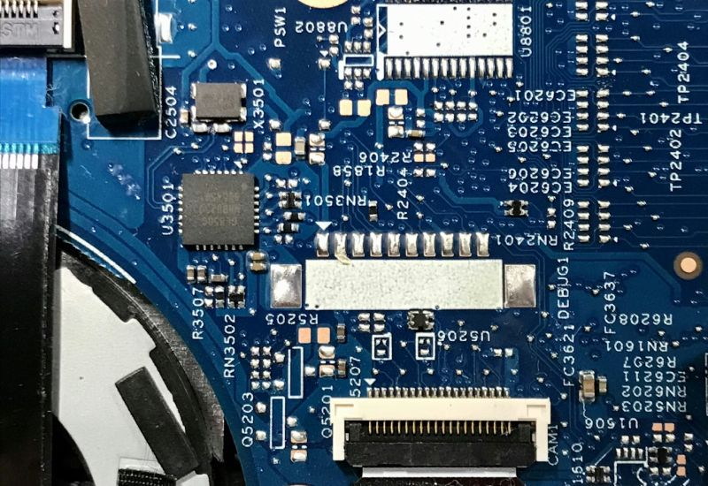 Из-за войны на Ближнем Востоке в дефиците оказалось сырьё для производства печатных плат