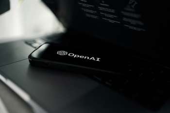 OpenAI выпустила GPT-Realtime-2 и ещё две голосовые модели, но доступны они лишь через API