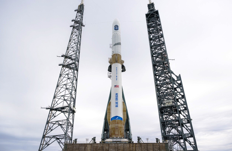 Новая статья: Крах доктрины: авария тяжелой ракеты New Glenn оставила NASA в полной зависимости от SpaceX