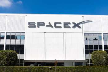 SpaceX объявила о поглощении ИИ-стартапа Cursor за $60 миллиардов