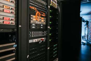Серверы на отличных от x86 архитектурах отвоевали уже почти половину рынка