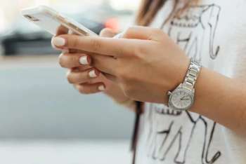 Россиян стали засыпать SMS-рекламой из-за ограничений мобильного интернета