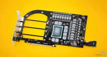 Gigabyte выпустила дырявую видеокарту — в плате Aorus GeForce RTX 5080 Infinity Wood оказалось четыре огромных выреза