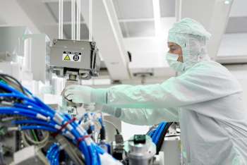Китай запасся сотнями литографов ASML — их хватит для массового выпуска 7-нм ИИ-ускорителей на годы вперёд