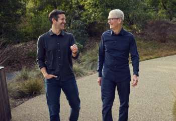 Тим Кук заявил, что не вмешивается в работу нового генерального директора Apple