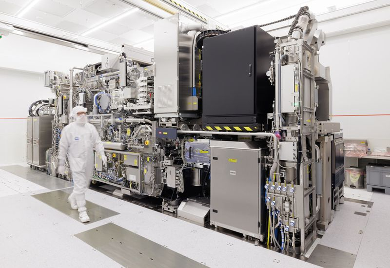 За литографами — очередь до 2030 года: ASML не успевает за аппетитами ИИ-индустрии