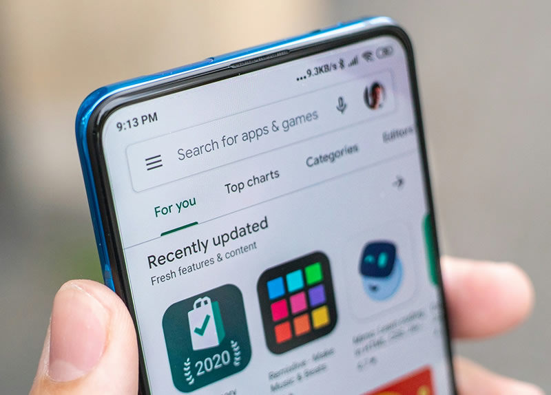 Поддельный WhatsApp набрал в Google Play более 500 000 загрузок
