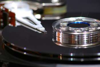 Western Digital выпустит свой первый HDD с технологией HAMR на два года позже Seagate — зато сразу на 44 Тбайт